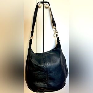 VINTAGE Hobo Style, bucket shoulder bag, Dave’s of Worcester Mass,